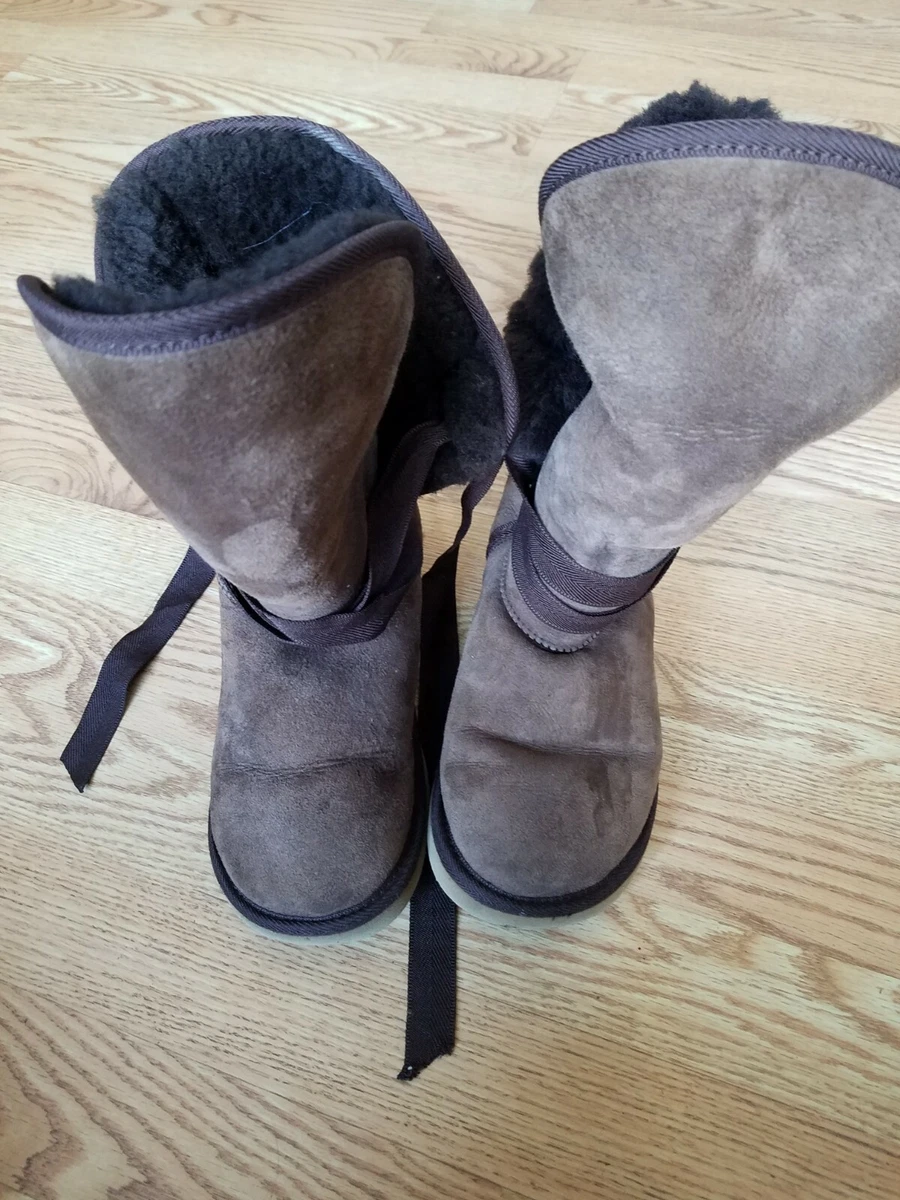 Oz lamb Australia ugg boots size 6