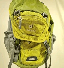 Deuter Junior Backpack Green High Quality Lightweight Hiking Trekking Daypack 