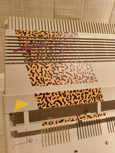 Commodore Amiga 500 Plus 'New Art' Replica Case In Very Good Condition. - Afbeelding 11 van 22