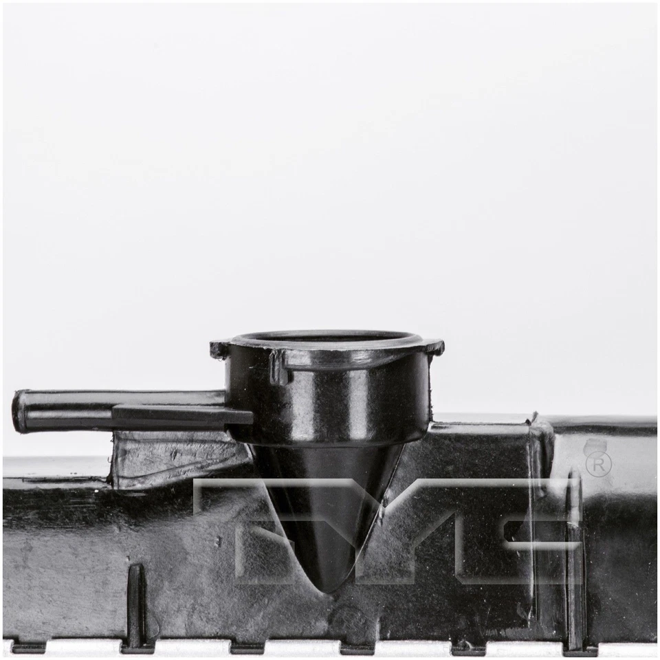 Conjunto de radiador TYC 1985 para Toyota Tacoma 95-04 Foto 4 de 4