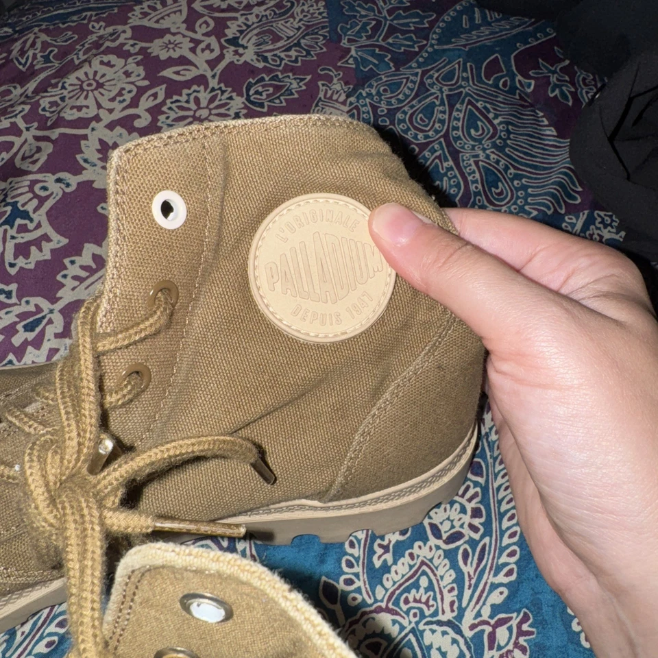 Palladium Earth Collection Men's 10 Women's 11.5 High Top Shoes Olive Green - image 4 of 4