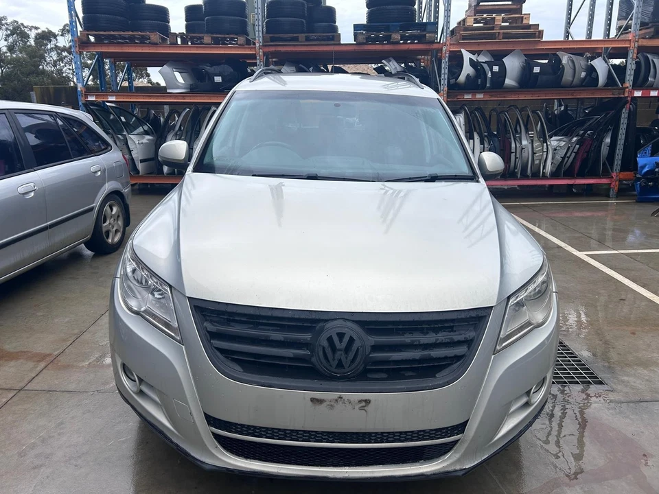 VOLKSWAGEN TIGUAN COURTESY LIGHT REAR, 5N, 05/08-08/16 6Q0947291B - Image 3 of 4