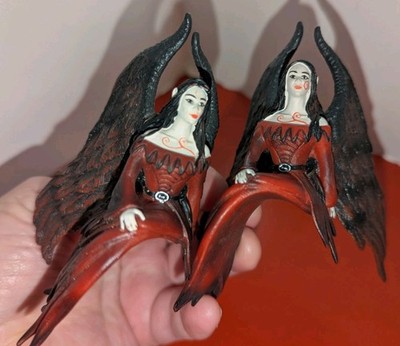 Lot of 2 Schleich Elfen World Bayala Nuray Elves Fairy Red Black Wings