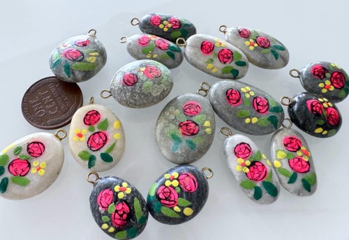 Vintage Hand Painted Floral Pebbles Stones Charms Lot 16