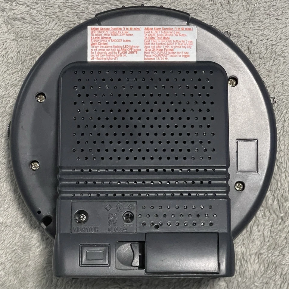 Sonic Alert Sonic Bomb Dual Extra Loud Alarm Clock SBB500SS BLK - Image 2 of 4