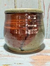 Art Pottery Butter Bell Crock Keeper Homestead Pottery IL Artist Signed 2013