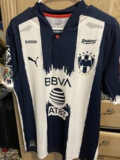 Rayados de Monterrey. C. Montes #3