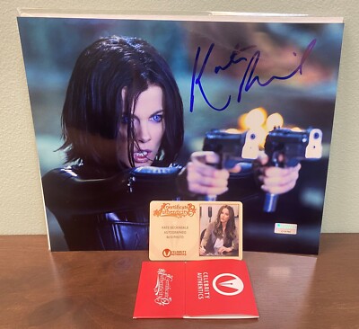 Kate Beckinsale Signed 8x10'' Photo w/ COA Autographed Underworld Sexy Vampire