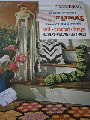 Aunt Lydia's Knit Crochet Fringe Flowers Pillows Toys Rugs Yarn Pattern Book 207