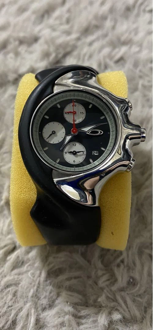 oakley watch detonator mens Wristwatch body only black silver blue round face