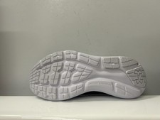 Under Armour Surge 3 JR Sneaker Laufschuhe Grün EU 35.5 UK 3 US 3.5