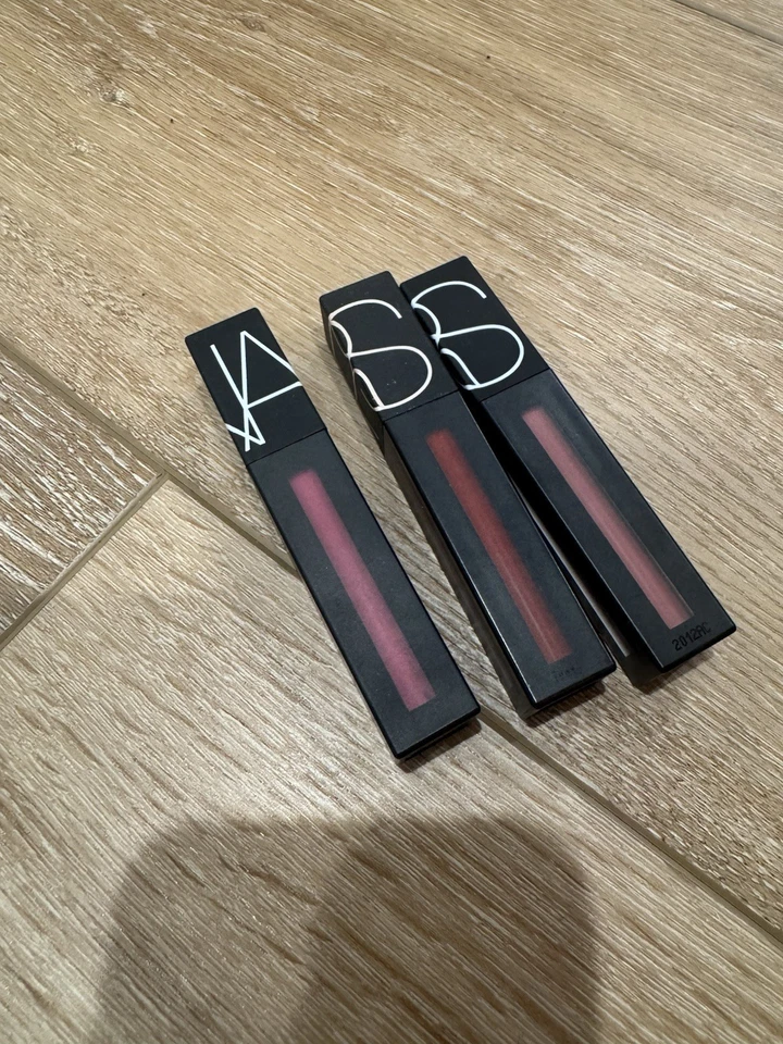 PIGMENTO LABIAL NARS POWERMATTE - Surtido Foto 2 de 4