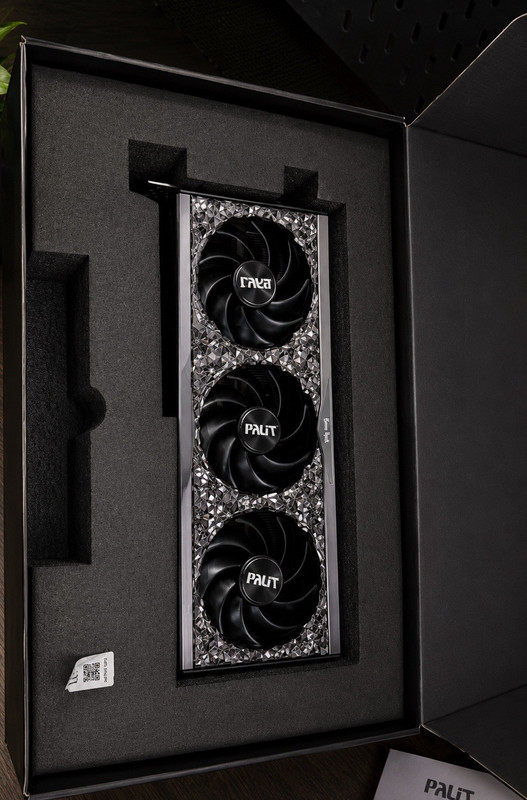 Palit NVIDIA GeForce RTX Graphics Card Triple Fan with Heatsink 24GB GDDR6X