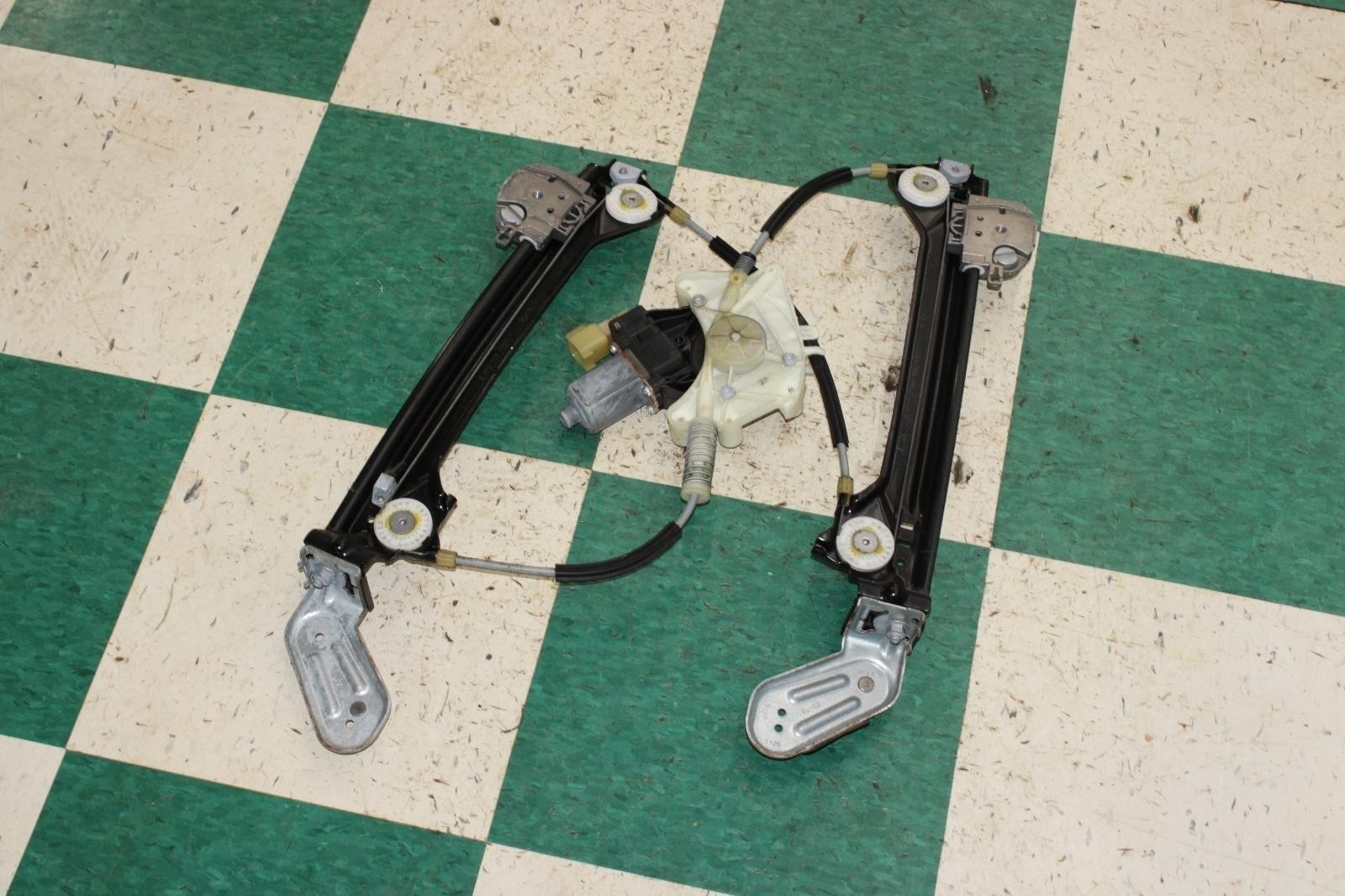 14-22 Ghibli RR Right RH Passenger Side Window Regulator Unit OEM OE Factory WTY