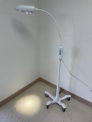 Welch Allyn LED Green Series GS 600 Minor Procedure Light Mobile #44400 GS600