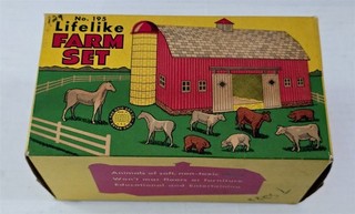 X 208 VINTAGE 1950'S OHIO ART TIN LITHO LIFE LIKE FARM SET WITH ORIGINAL BOX