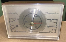 1974 Vintage Airguide Instrument Company Barometer No. 514 Dundee Desk Model