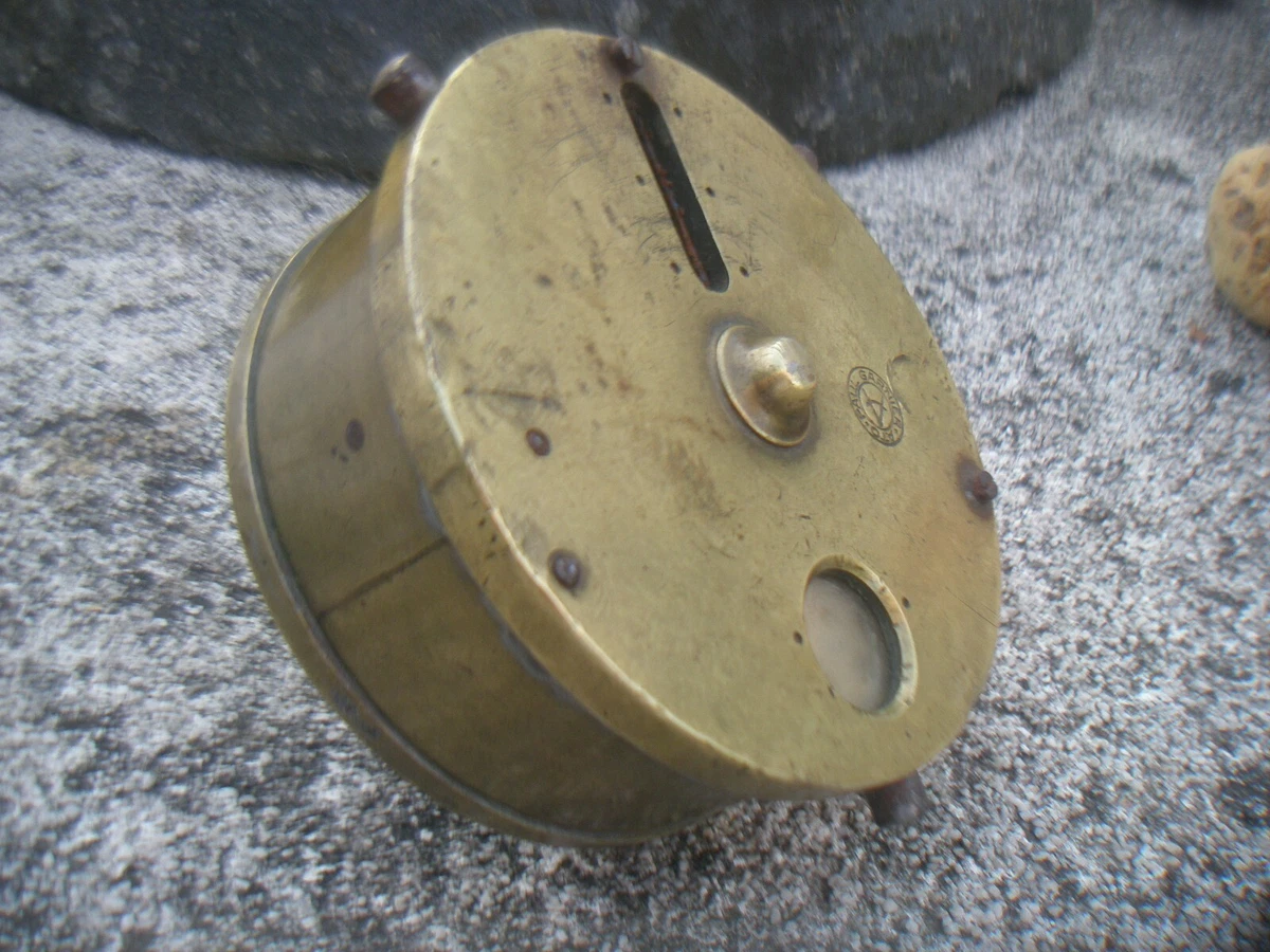 horlogerie . orf vrerie .pendule .montre .veilleuse . ato Paul granier