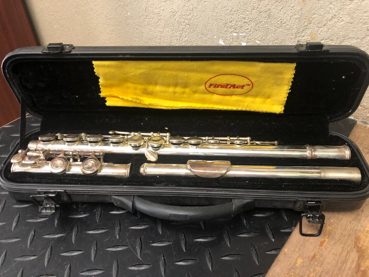 First Act Student Flute Silver Plated w Hard shell Carrying Case
