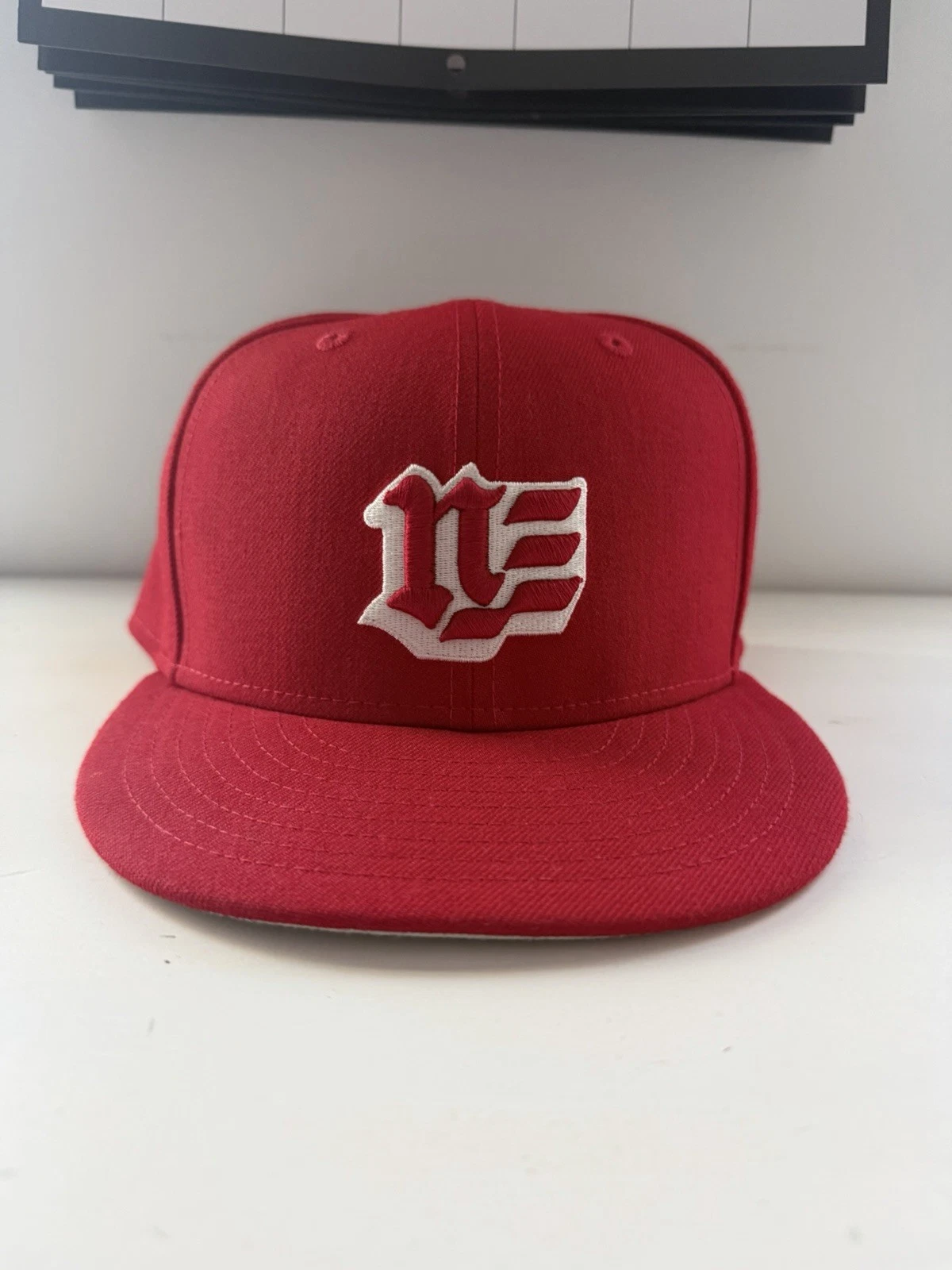 New Era 59Fifty New Era Old English Logo Red Wool Size 8