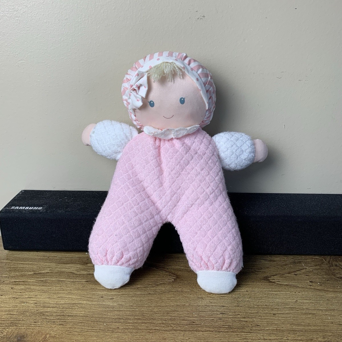 Eden 2003 Terry Cloth Pink White Doll Blue Eyes Bonnet Lace Soft