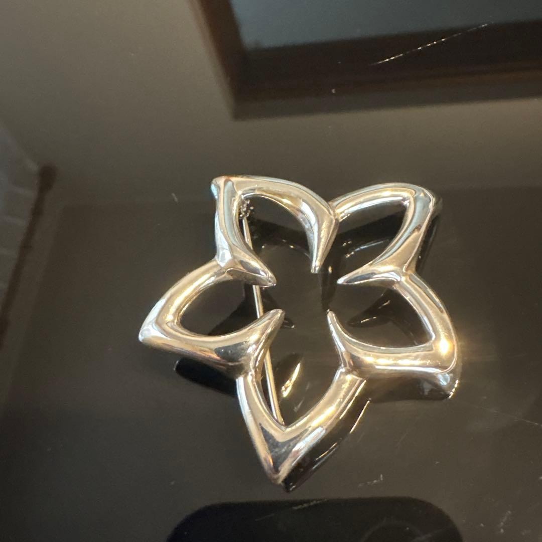 TIFFANY　brooch　ティファニーブローチ 1996 プルメリア SV Tiffany & Co. Plumeria Brooch Silver 925 1996 Used | eBay