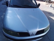 Capot Mitsubishi CARISMA