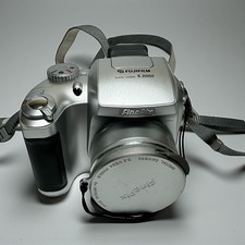 Fujifilm Finepix S3000 3.2MP Digital Camera, 6x Optical Zoom - Selling For Parts