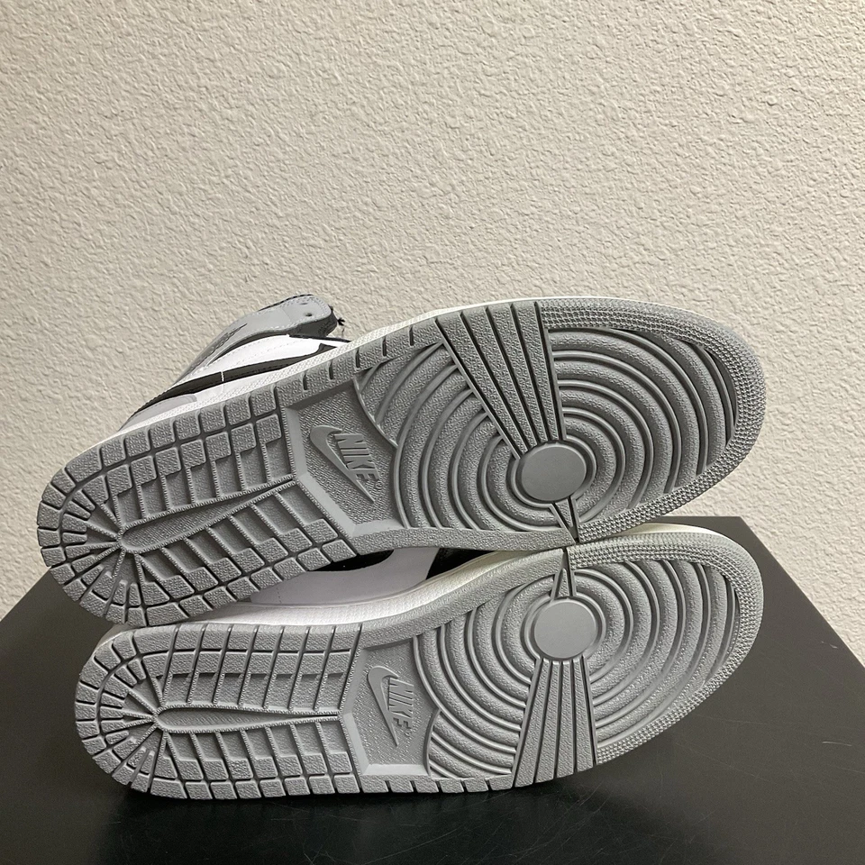 Air Jordan 1 ретро оригинальные высокие бароны размер 11 немного пожелтения - Изображение 3 из 4