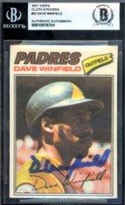 Dave Winfield Beckett BAS Signed 1977 Topps Cloth Rare Autograph