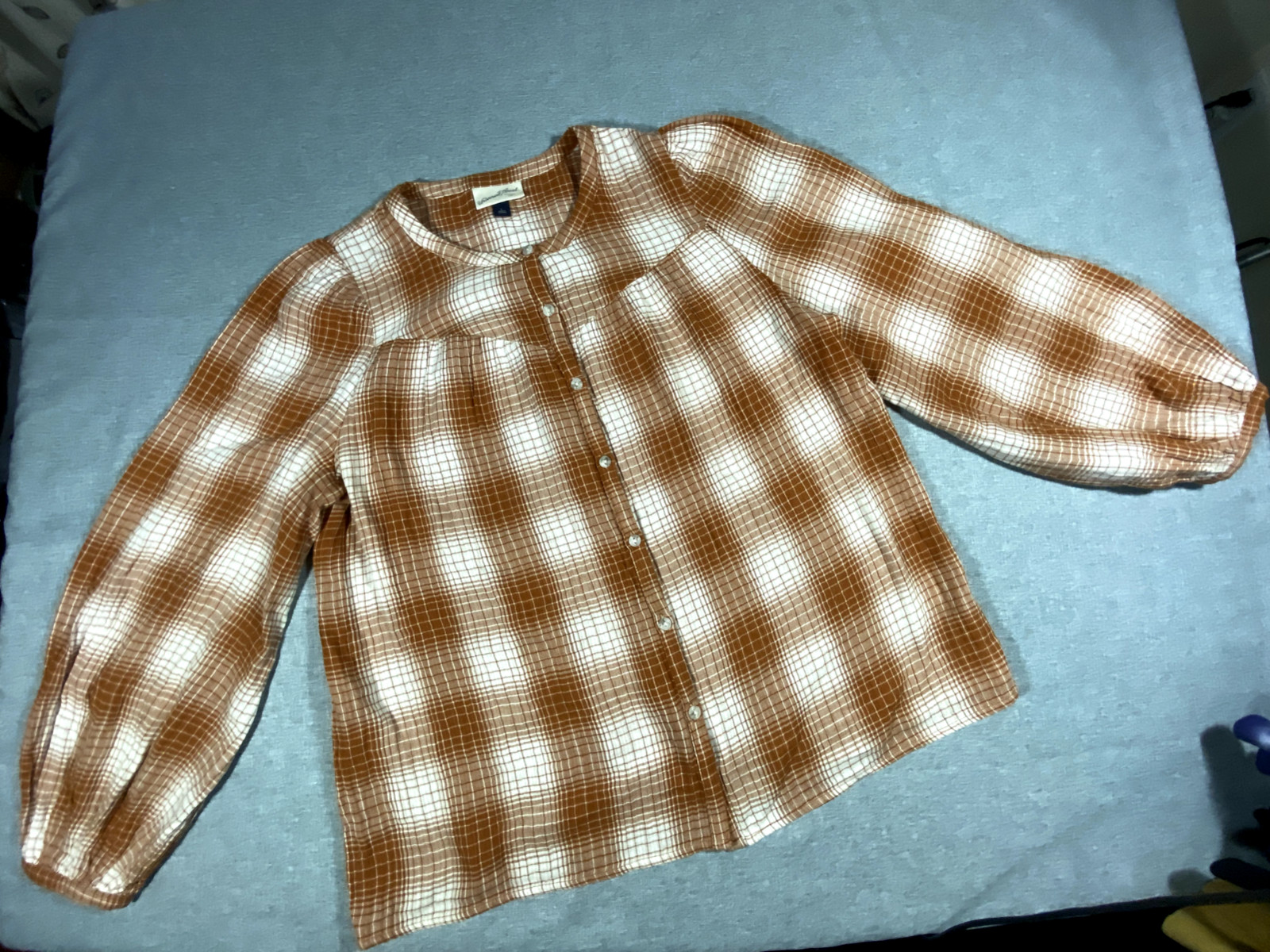 Universal Thread White/Oreange Plaid Button Up To… - image 2