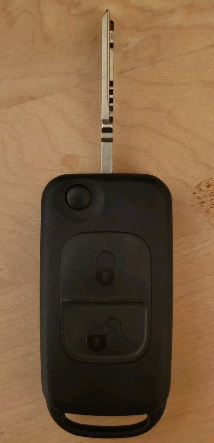OEM DODGE FREIGHTLINER MERCEDES SPRINTER KEY FOB TWO BUTTONS KR55