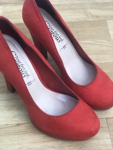 red court shoes new look