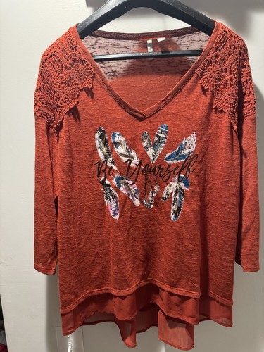 Cato Est 1946 Women Orange 3/4 Sleeve V-Neck Lace Beaded Feather Top Medium