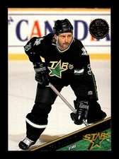 605. error card, miscut . #432 craig ludwig 1993-94 leaf  .PWE (A)