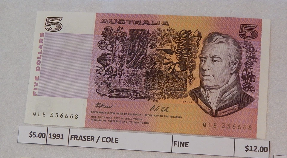 BULK LOT OF AUSTRALIAN BANKNOTES $1, $2, $5, $10, $20 - image 2 of 4