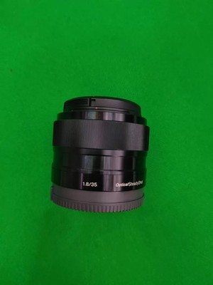 Sony E 35mm f/1.8 OSS Lens