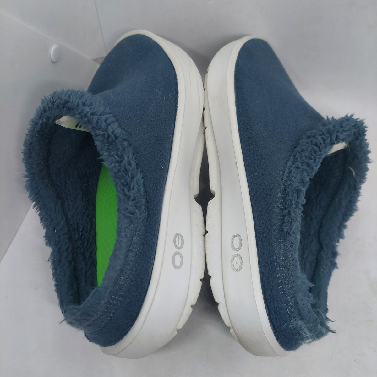 OOFOS OOcoozie Mule Shoes Slippers Blue Fleece Lined  display picture 1