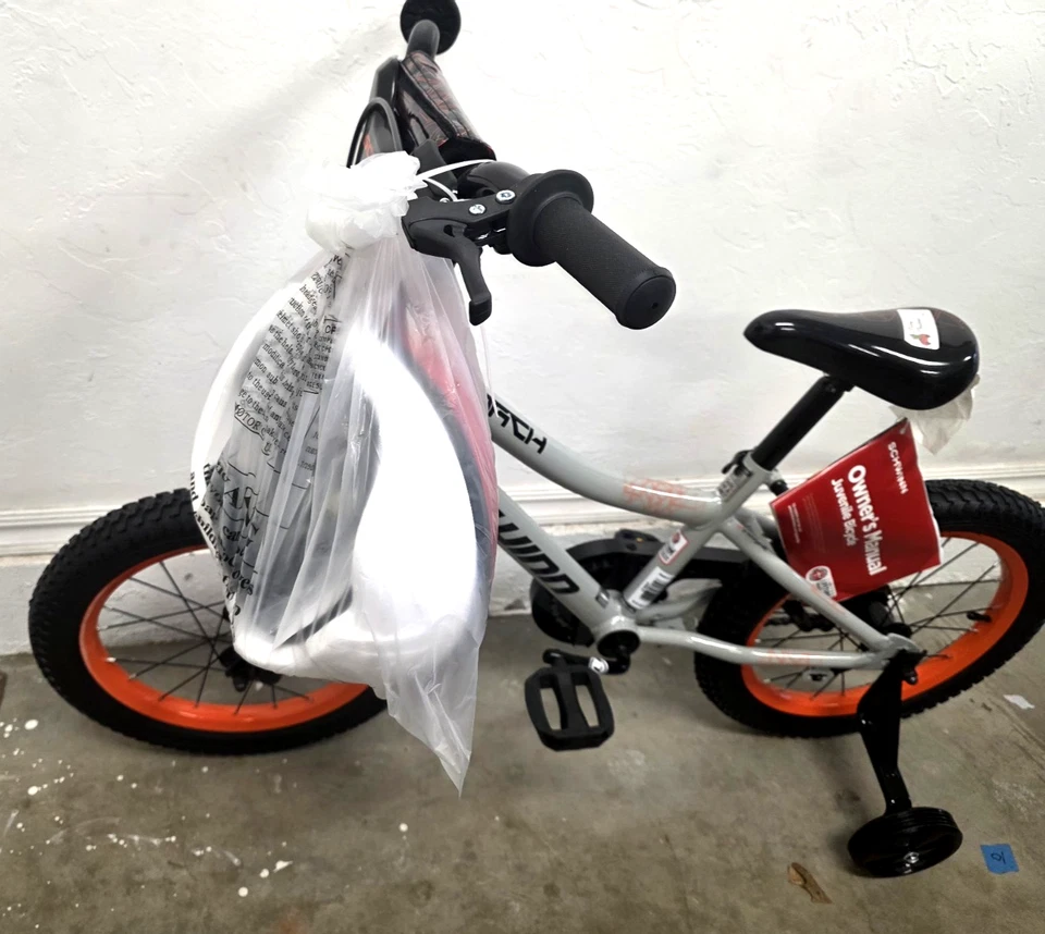 Schwinn Scorch 16" Kids' Bike - Black/Gray/ Organe With Helmet - Image 3 of 4