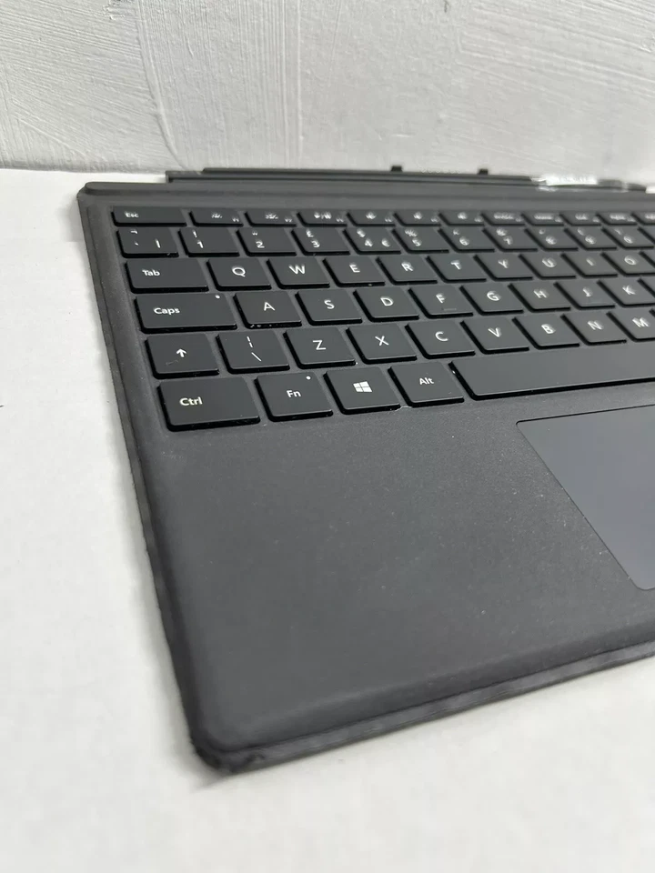 Microsoft Surface Pro 4 /5 / 6 / 7  Type Cover Keyboard 1725  ( E&L Faulty)73MFT - Image 3 of 3