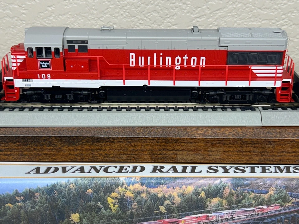 U28B BURLINGTON ROAD SWITCH LOCO DC / DCC Ready HO Scale " CHINESE RED " NEW OOP - Image 2 of 4