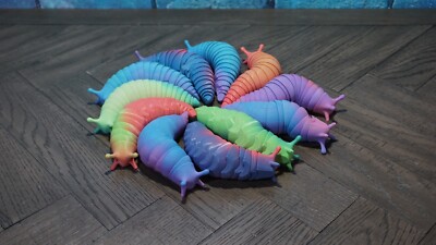 3D Printed Articulated Fidget Slug
