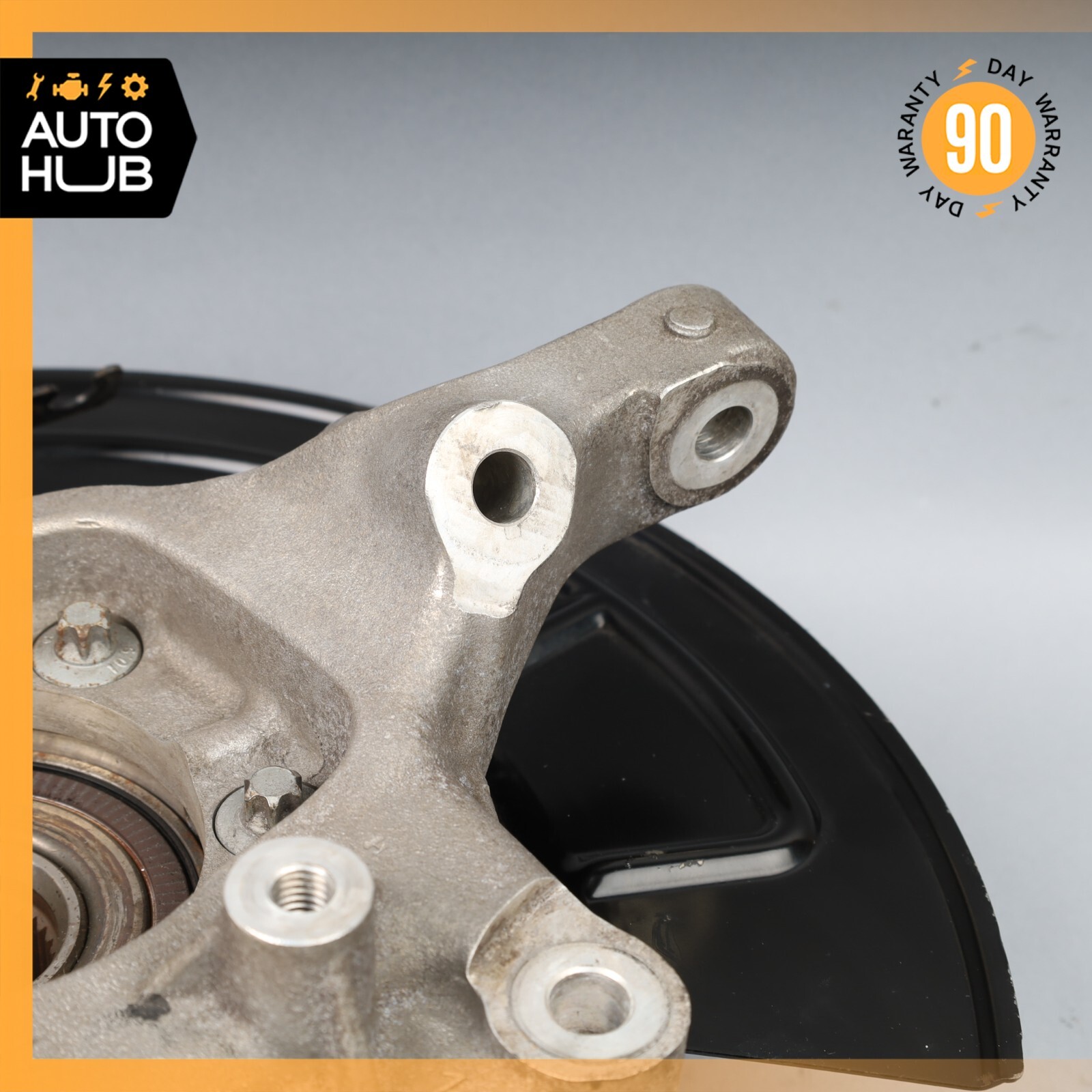 14-17 Maserati Quattroporte M156 Rear Right Side Spindle Knuckle Hub OEM 69k