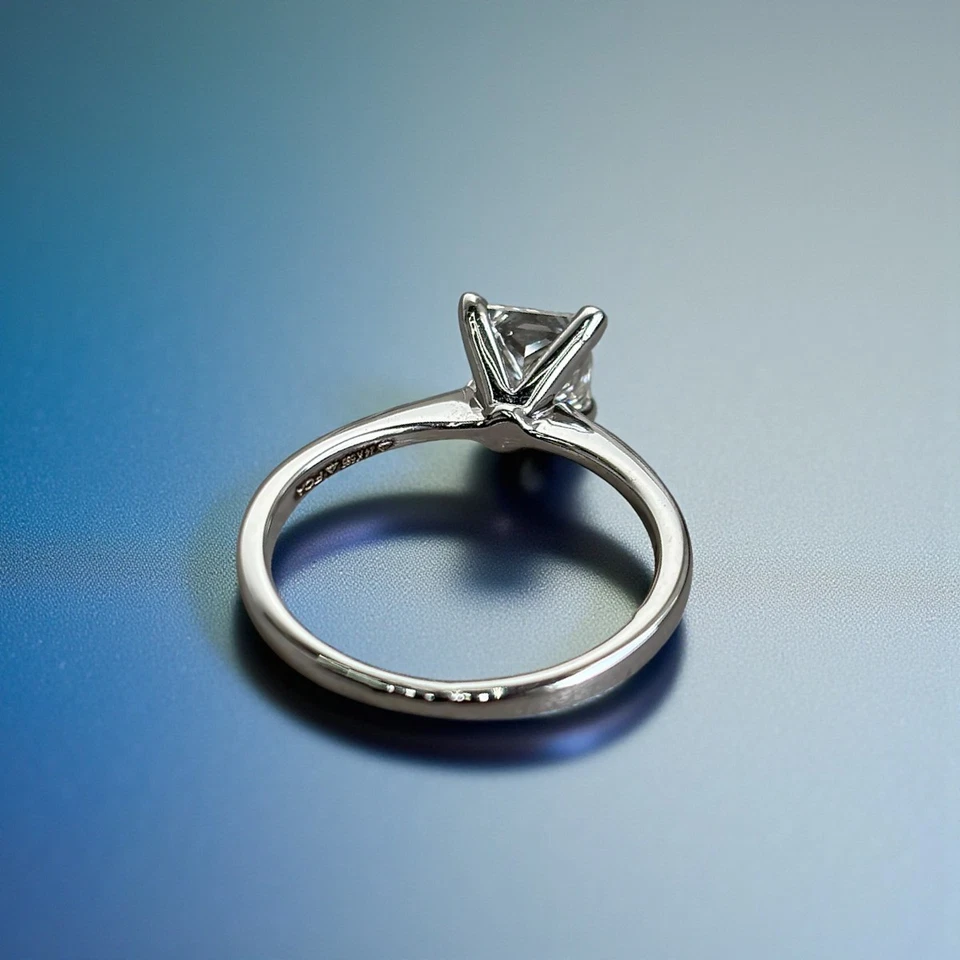 Alianza de oro blanco de 14k corte princesa 1 quilate diamante creado en laboratorio IGI GIA Foto 4 de 4