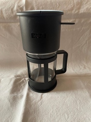 Tasse mit Kaffebereiter-Aufsatz - Hersteller Fa. Bodum