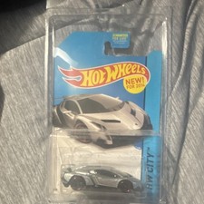 Hot Wheels HW City 2014 Silver Lamborghini Veneno Car 37/250 Sealed Hw16