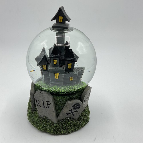 Halloween Mappamondo Acqua Scheletro Cimitero Pietra Tombale Casa Infestata Globo Neve - Foto 2 di 8