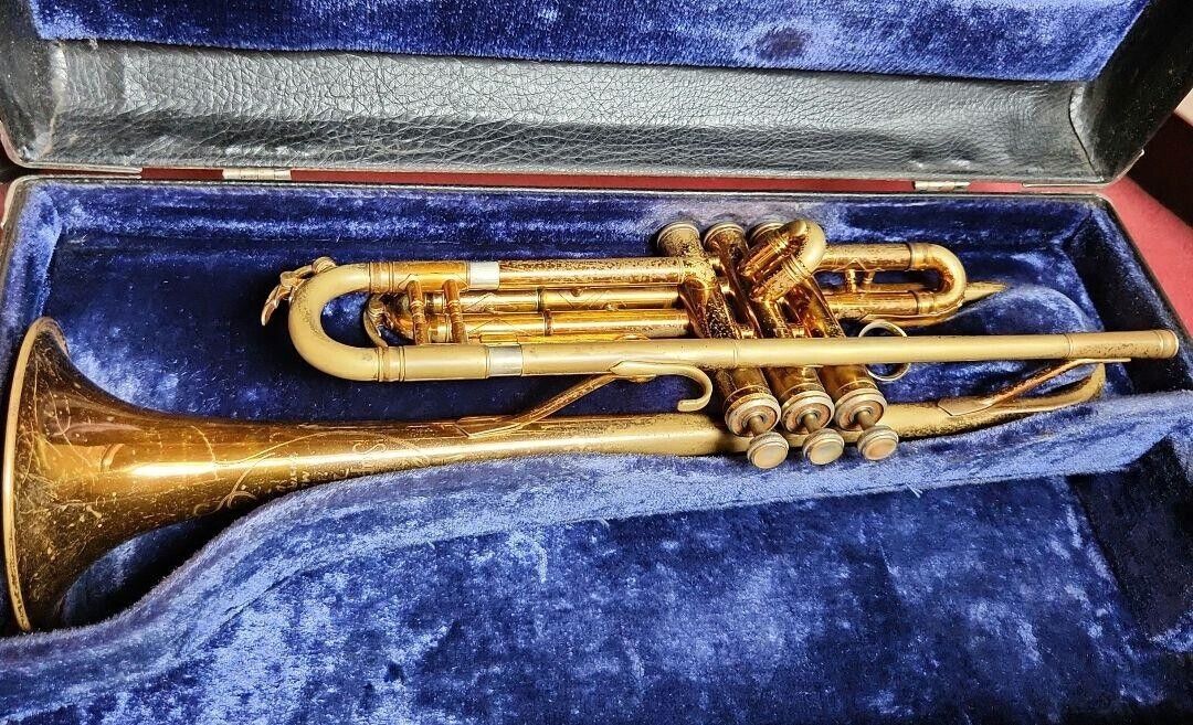 King Super20 Vintage Trumpet ML Bore With Case Used From King Super20 Vintage Trumpet ML Bore With Case Used From