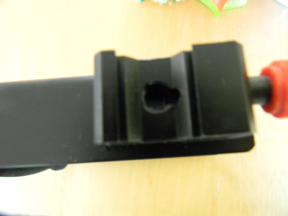 Stroboframe QuickFlip 350 Flash Bracket for 35mm SLR Cameras - Image 4 of 4