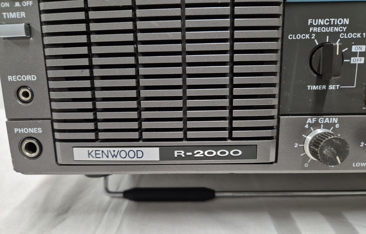 KENWOOD R-2000 コミュニケーションレシーバー KENWOOD TRIO R-2000 Communication Receiver with VHF